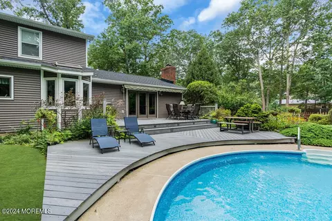 Exterior - 41 Butterfly Rd, Jackson, NJ 08527 photo 3 of 10