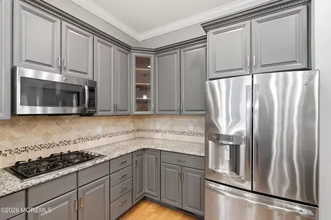 Kitchen - 75 Strathmere St, Waretown, NJ 08758 photo 2 of 6