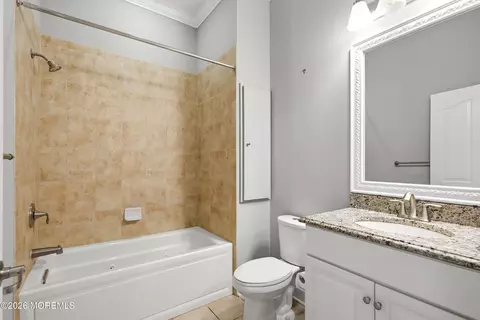 Bath - 75 Strathmere St, Waretown, NJ 08758 photo 10 of 11