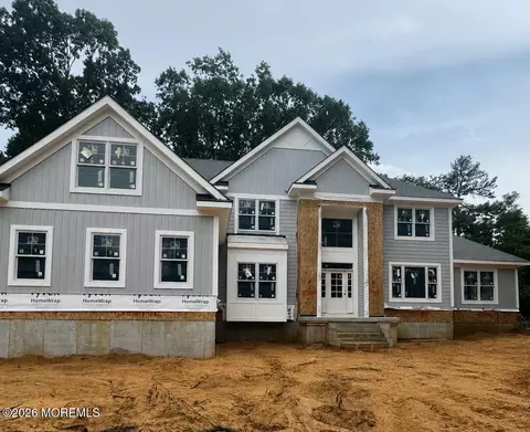 85 Lamb Ln, Manalapan, NJ 07726