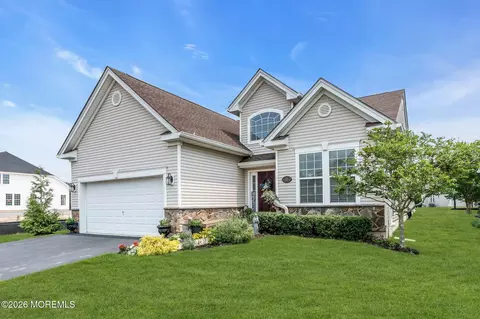 25 Twilight Dr, Barnegat, NJ 08005