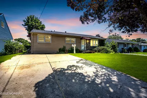 106 Kendall Dr, Sayreville Boro, NJ 08872
