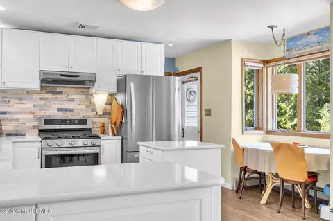 Kitchen - 307 Elm Ave, Galloway, NJ 08205 photo 5 of 7