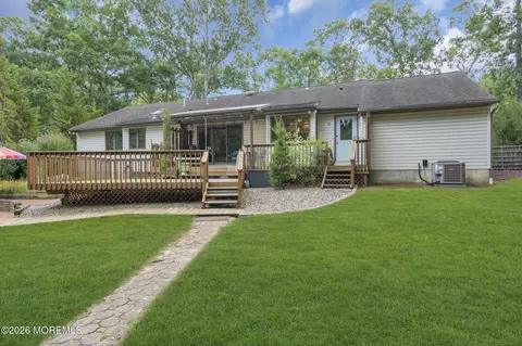 Exterior - 307 Elm Ave, Galloway, NJ 08205 photo 20 of 21
