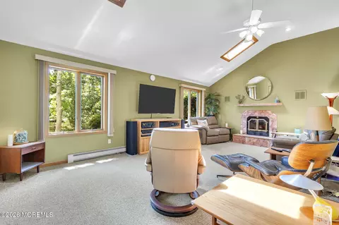 Living - 307 Elm Ave, Galloway, NJ 08205 photo 1 of 6