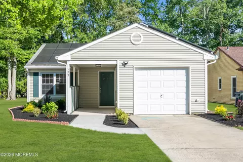 122 Lexington Dr, Little Egg Harbor, NJ 08087