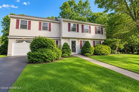 613 Branch Dr, Toms River, NJ 08755