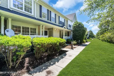 Exterior - 357 Brookfield Dr, Jackson, NJ 08527 photo 6 of 10