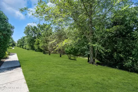 Exterior - 357 Brookfield Dr, Jackson, NJ 08527 photo 10 of 10