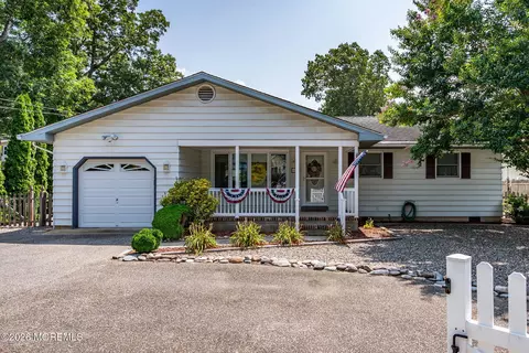 66 Leitz Blvd, Little Egg Harbor, NJ 08087