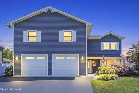22 Belfast Ave, Hazlet, NJ 07730