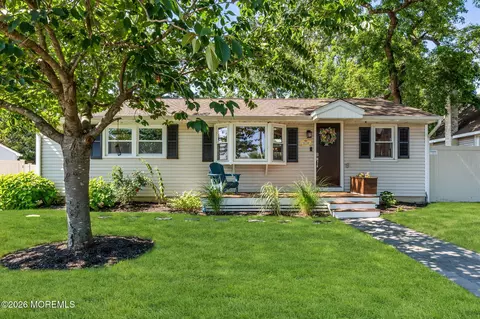 3119 Hiawatha Ave, Point Pleasant, NJ 08742