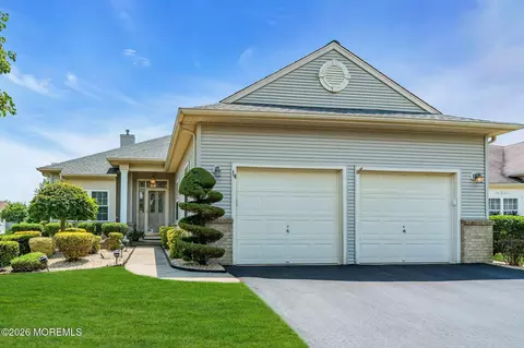14 Vecchio Rd, Manchester, NJ 08759