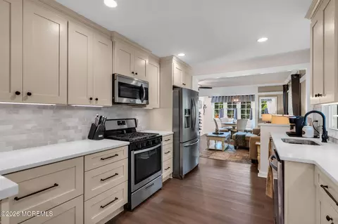 Kitchen - 174 16th Ave, Brick, NJ 08724 photo 3 of 5