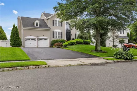 169 Princeton Oval, Freehold, NJ 07728