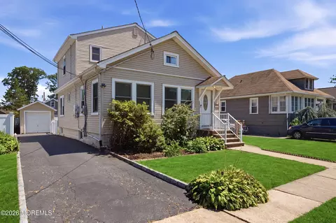 30 W Park Ave, Avenel, NJ 07001