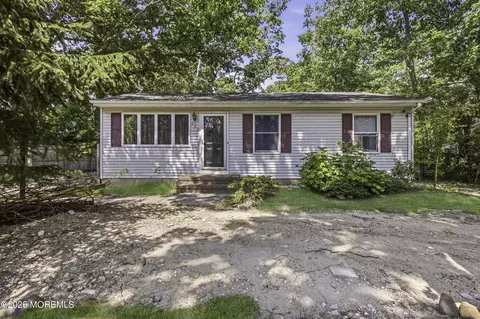 255 S Stump Tavern Rd, Jackson, NJ 08527