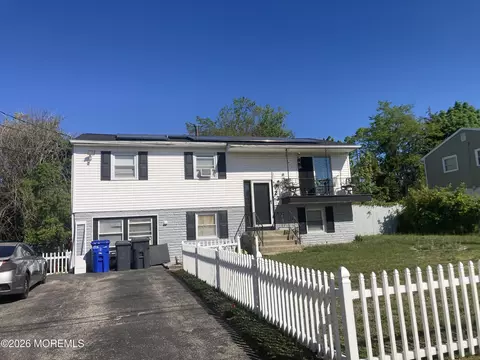 23 W Ridge Rd, Toms River, NJ 08755
