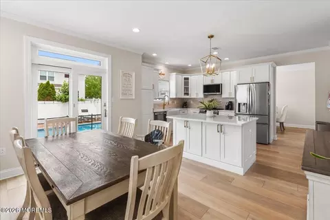 Dining - 2 Devonshire Dr, Hazlet, NJ 07730 photo 3 of 4