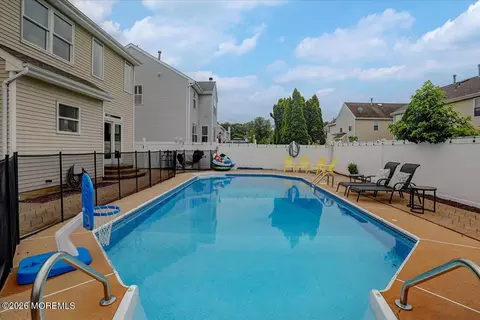 Exterior - 2 Devonshire Dr, Hazlet, NJ 07730 photo 5 of 9