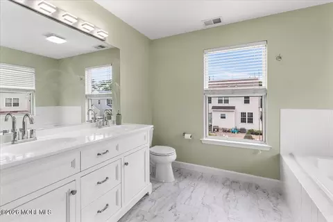 Bath - 2 Devonshire Dr, Hazlet, NJ 07730 photo 3 of 5