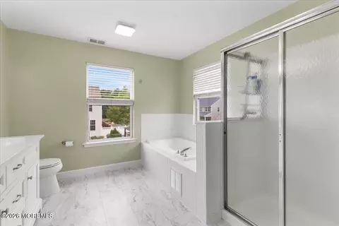 Bath - 2 Devonshire Dr, Hazlet, NJ 07730 photo 2 of 5