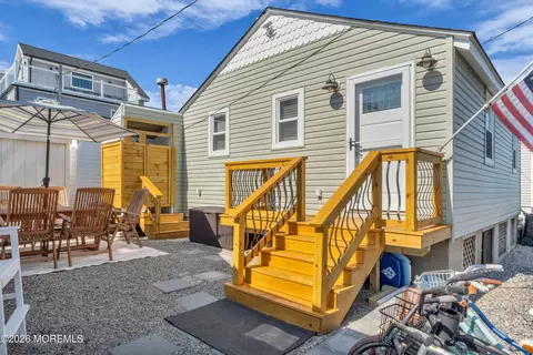 57 Arlington Way # N, Seaside Park, NJ 08752