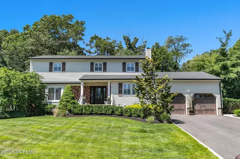 16 Springhouse Rd, Ocean, NJ 07712