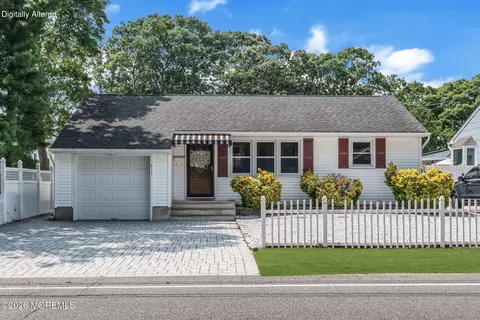 913 River Ave, Point Pleasant, NJ 08742