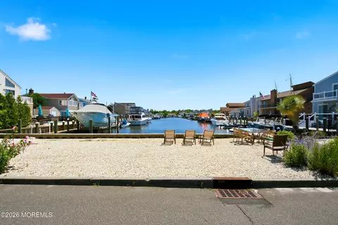3156 Peddie St, Toms River, NJ 08753
