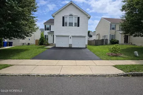 12 Durham Dr, Columbus, NJ 08022