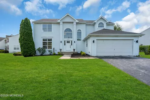 1055 Huntingdon Dr, Williamstown, NJ 08094