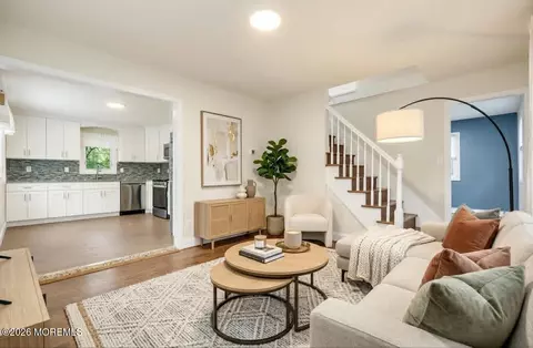 32 Bruning Ln, Spotswood, NJ 08884