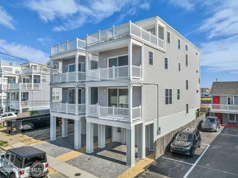 54 Franklin Ave, Seaside Heights, NJ 08751