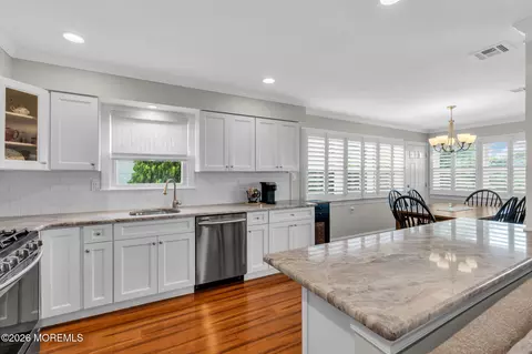 Kitchen - 49 Sidney Ct, Brick, NJ 08724 photo 4 of 4