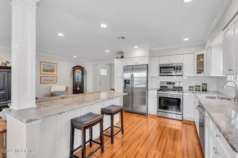 Kitchen - 49 Sidney Ct, Brick, NJ 08724 photo 1 of 4
