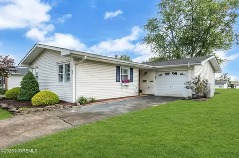 Exterior - 49 Sidney Ct, Brick, NJ 08724 photo 1 of 5