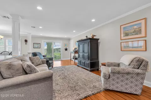 Living - 49 Sidney Ct, Brick, NJ 08724 photo 1 of 5