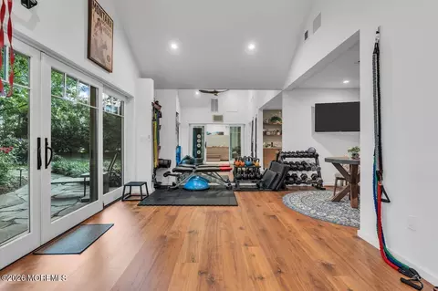 Entry Way - 8 Ridge Rd, Rumson, NJ 07760 photo 7 of 7