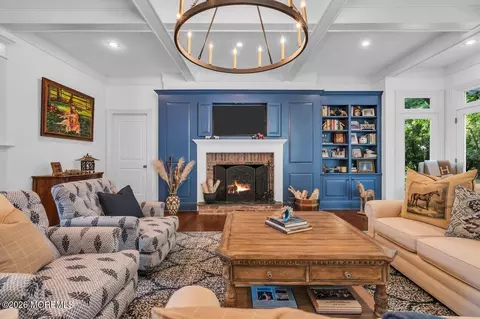 Living - 8 Ridge Rd, Rumson, NJ 07760 photo 5 of 8