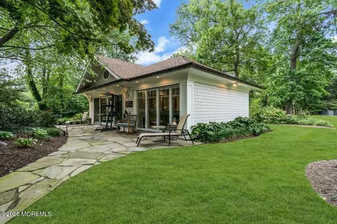 Exterior - 8 Ridge Rd, Rumson, NJ 07760 photo 8 of 12