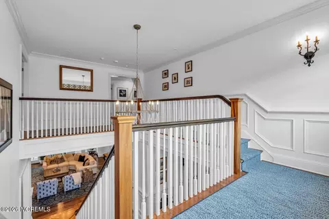 Entry Way - 8 Ridge Rd, Rumson, NJ 07760 photo 5 of 7