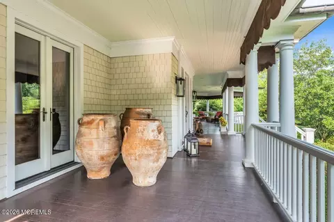 Exterior - 8 Ridge Rd, Rumson, NJ 07760 photo 7 of 12