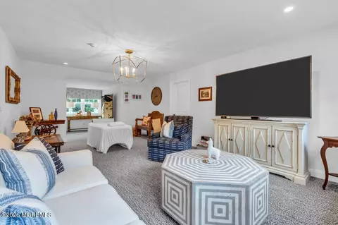 Bedroom - 8 Ridge Rd, Rumson, NJ 07760 photo 8 of 10