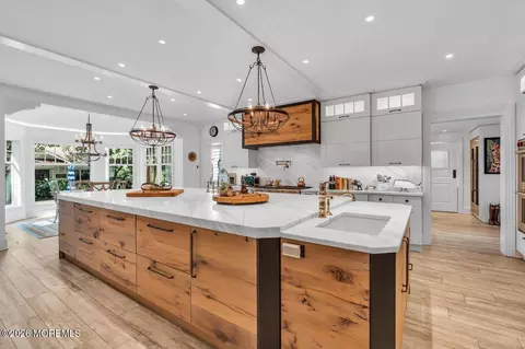 Kitchen - 8 Ridge Rd, Rumson, NJ 07760 photo 4 of 10