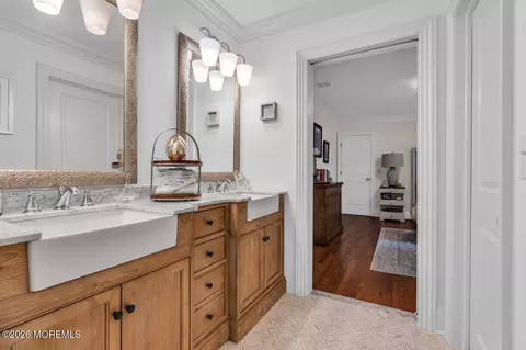 Bath - 8 Ridge Rd, Rumson, NJ 07760 photo 10 of 13