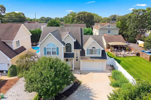 2610 Allen St, Point Pleasant, NJ 08742