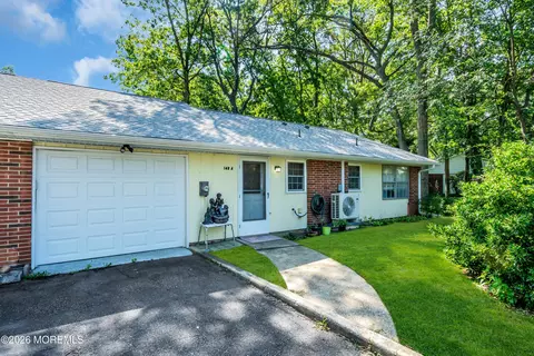 148 Gramercy Ct # A, Lakewood, NJ 08701