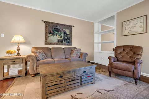 Living - 2 York Cir, Jackson, NJ 08527 photo 2 of 4