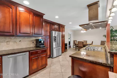 Kitchen - 2 York Cir, Jackson, NJ 08527 photo 4 of 7
